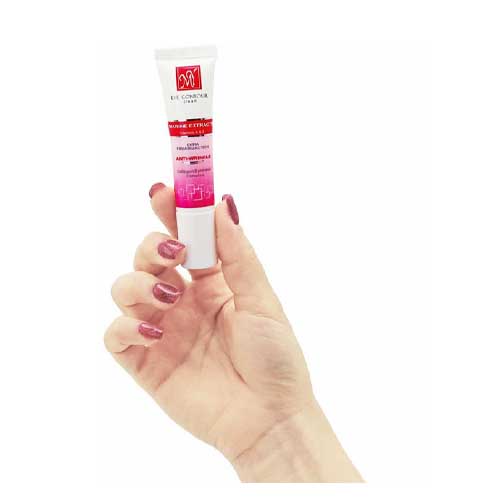 کرم دور چشم سه کاره مای